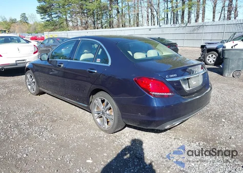 2020 Mercedes-Benz C 300 4Matic z USA, uszkodzony, nr VIN WDDWF8EB9LR561644